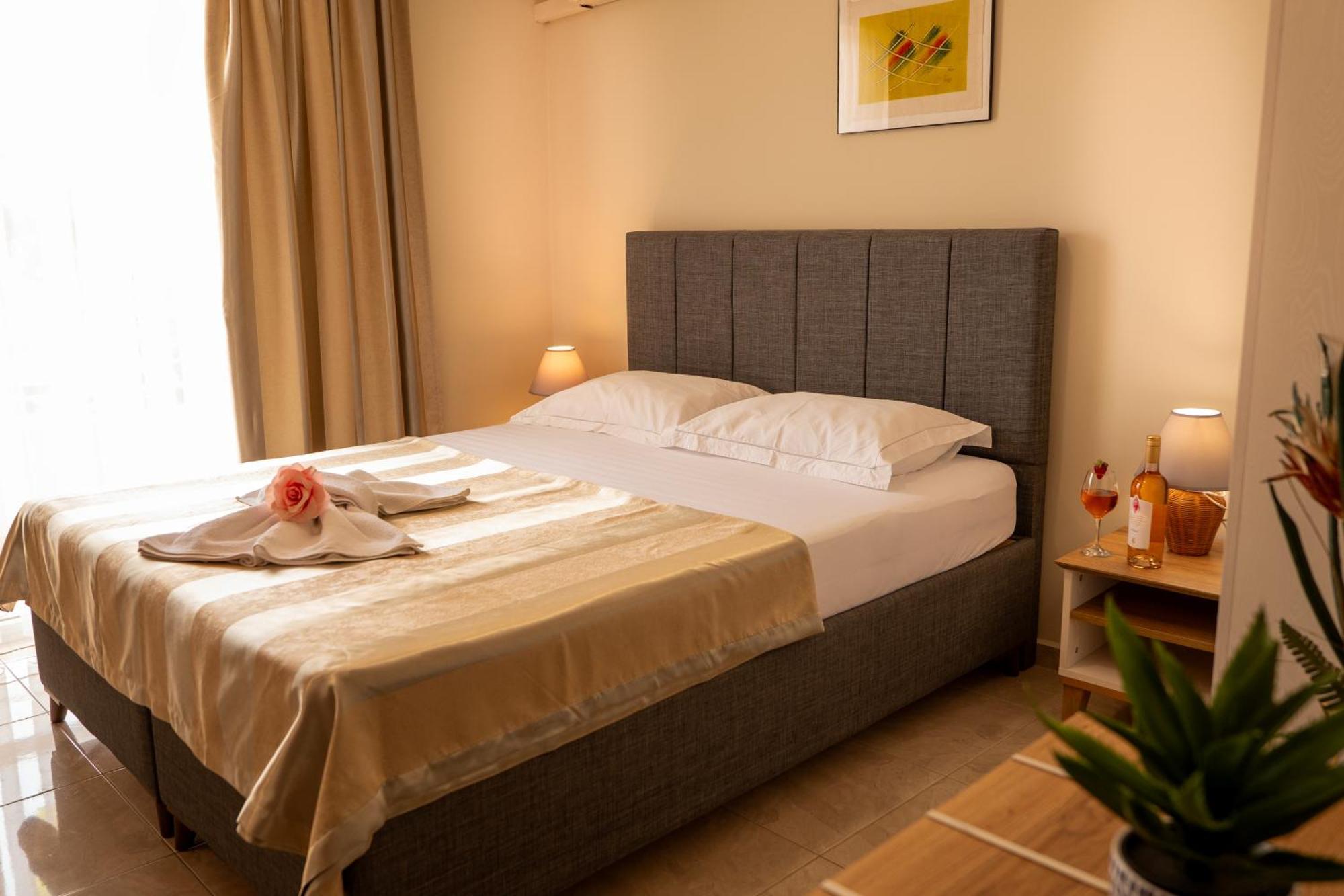 Rodos House Hotel Поморие Екстериор снимка