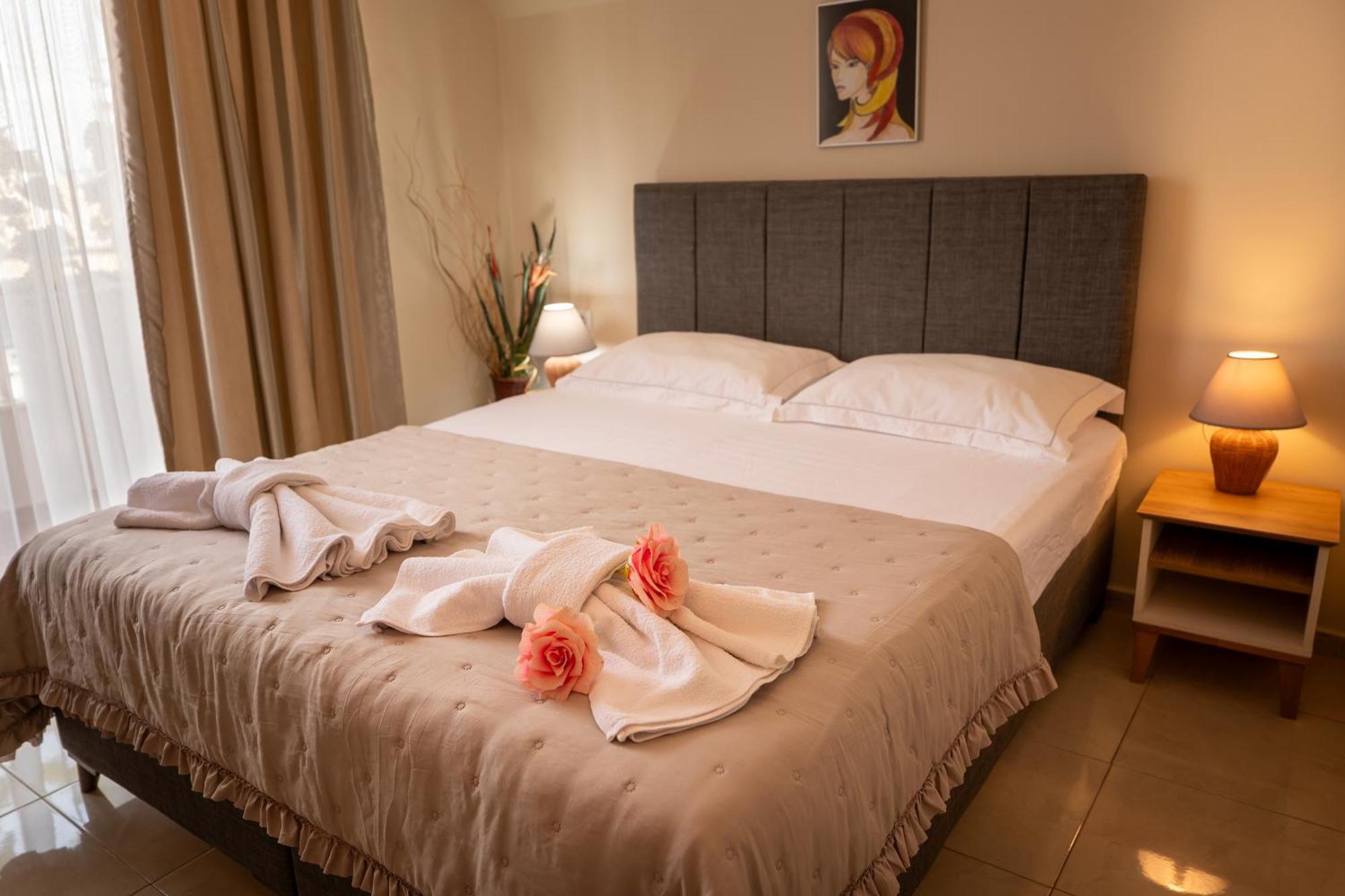 Rodos House Hotel Поморие Екстериор снимка